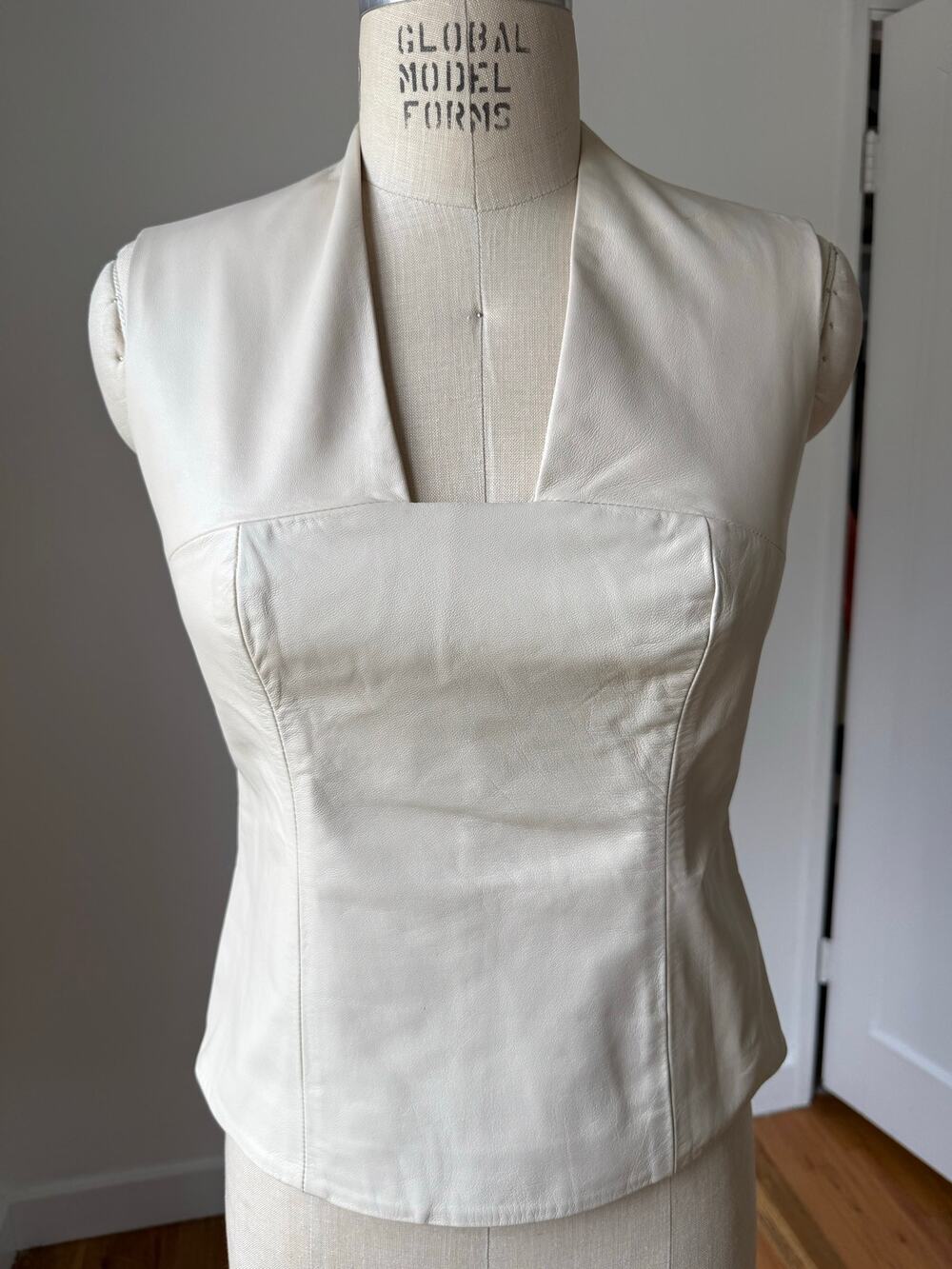 Jax Cream Leather Top Sleeveless Minimal Chic Size 6